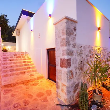Tarhan 2 - 1 Bedroom With 2 Jacuzzi In Kalkan